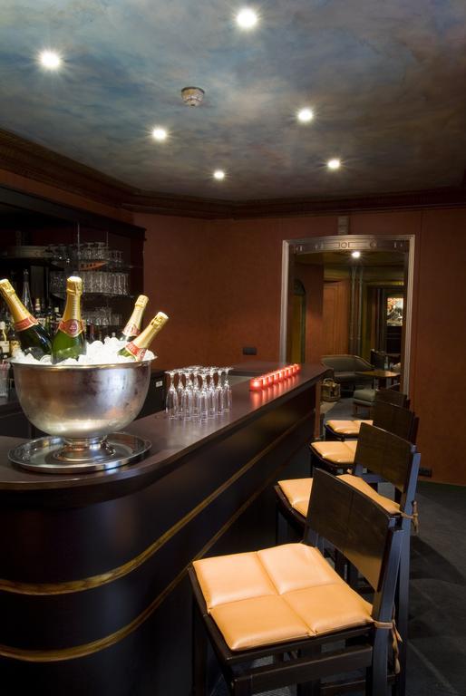 Hotel Restaurant Napoleon Fontainebleau Restaurant foto